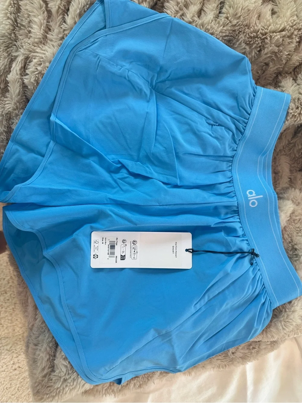🩵NWT 🩵ALO Yoga Match Point Shorts Medium